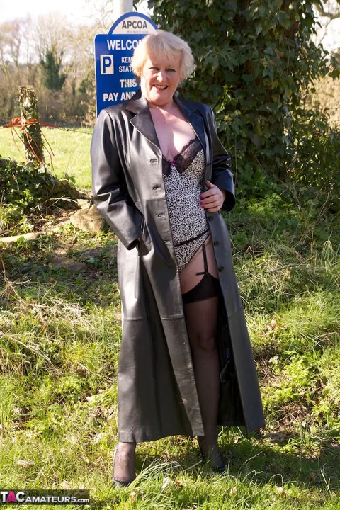 Claire Knight: Blonde Shows Her Big Tits in Lingerie and Leather Coat Outdoors – photo 5 of 20