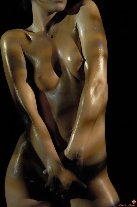 European Brunette Oils Her Naked Body at Night – photo 14 of 16
