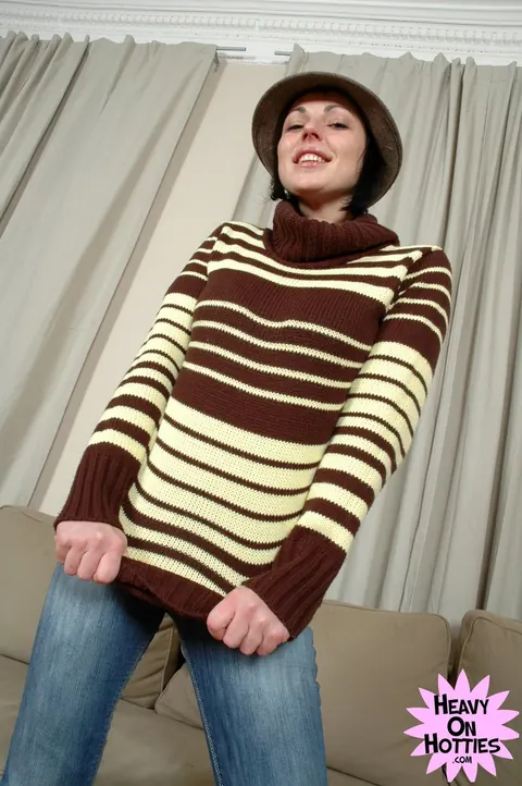 Tina Gabriel: Short-Haired Brunette MILF Strips Out of Her Jeans on the Sofa – photo 2 of 20