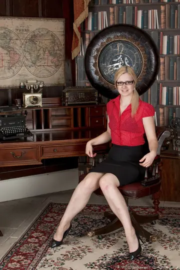 British Blonde in Glasses Strips Off Her Lingerie and Spreads Her Hairy Pussy