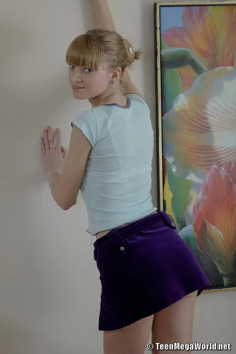 Slim Blonde Gets a Massage and Fucks in Stockings – photo 1 of 21