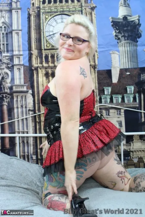 Mollie Foxxx: Mature Curvy Blonde Pulls Her Dress Down to Flash Her Big Tits – photo 1 of 16