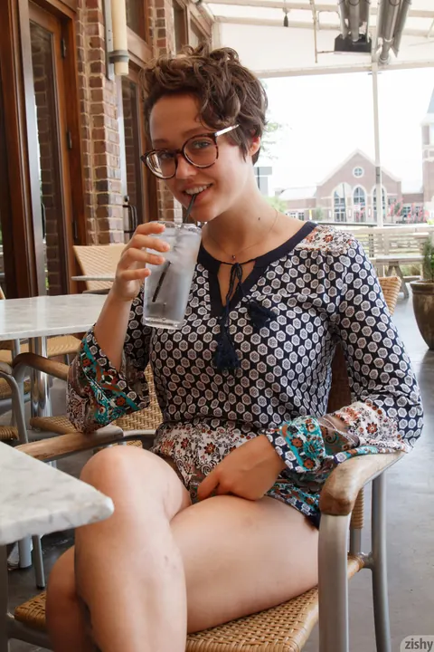 Sabrina Nichole: Busty Blonde in Glasses Shows Off Her Short Hair – photo 6 of 12
