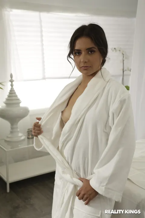 Jynx Maze: Petite Latina Takes Anal and Spreads Wide – photo 1 of 20