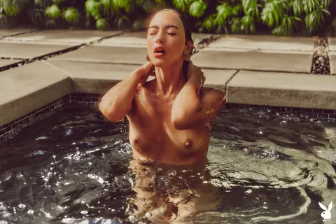 Woman Strips Out of Her Bodysuit Outdoors – photo 6 of 20