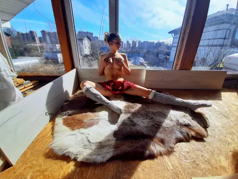 Tall Slim Russian with Big Tits Spreads by the Window – photo 6 of 15