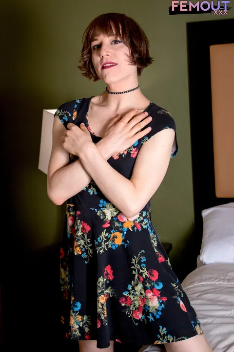 Trans Woman Strips Out of Her Dress and Spreads – photo 3 of 16