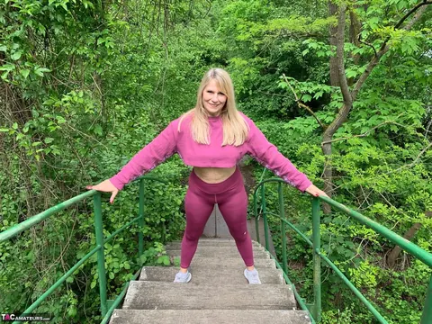 Sweet Susi: Blonde MILF Reveals Her Ass and Tits in Lingerie on Footbridge – photo 2 of 16