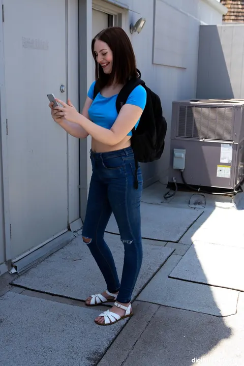 Maya Kendrick: Tall Brunette Poses Nude and Shows Her Natural Tits – photo 1 of 21