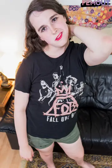 Thick Trans Woman Strips Nude and Uses a Dildo
