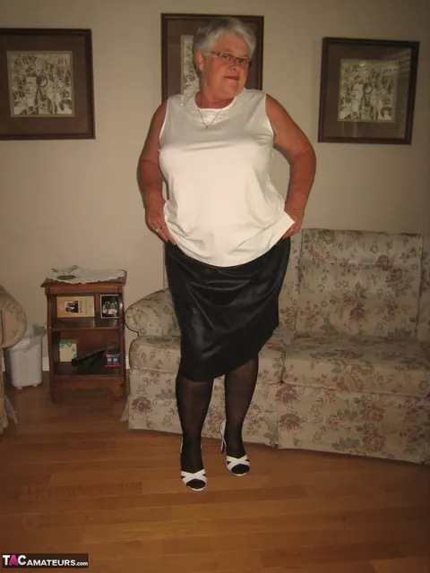 BBW in Stockings and Skirt Shows Off Her Big Ass – photo 7 of 20