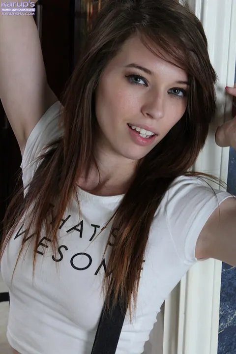 Caitlin McSwain: Brunette Strips Out of Her Top and Shorts and Spreads Her Pussy – photo 1 of 16