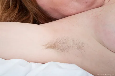 Strea: Busty Latina Brunette Shows Her Hairy Pussy – photo 12 of 17