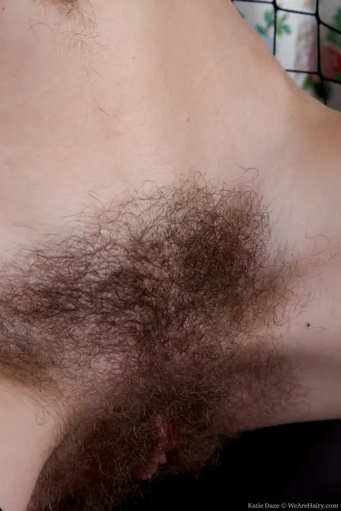 Katie Daze: British Brunette Spreads Her Hairy Pussy in Fishnet Pantyhose – photo 11 of 18