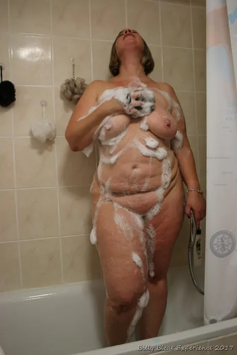 Shooting Star: Chubby Blonde MILF with Big Tits Poses Nude in the Shower – photo 3 of 17