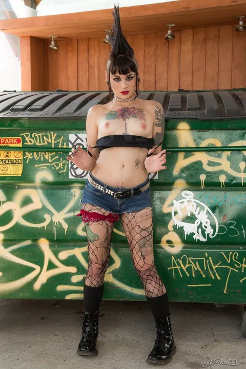 Amelia Dire: Asian Brunette Pulls Down Her Fishnets to Spread in an Alley – photo 7 of 17