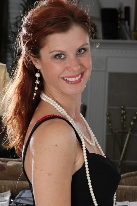 Jessica Adams: Redhead MILF Peels Off Her Dress and Spreads Her Legs – photo 2 of 21