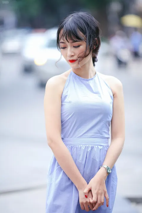 Petite Asian Babe in a Dress and Glasses Strips Outdoors – photo 14 of 21