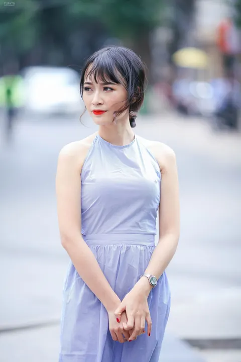 Petite Asian Babe in a Dress and Glasses Strips Outdoors – photo 15 of 21