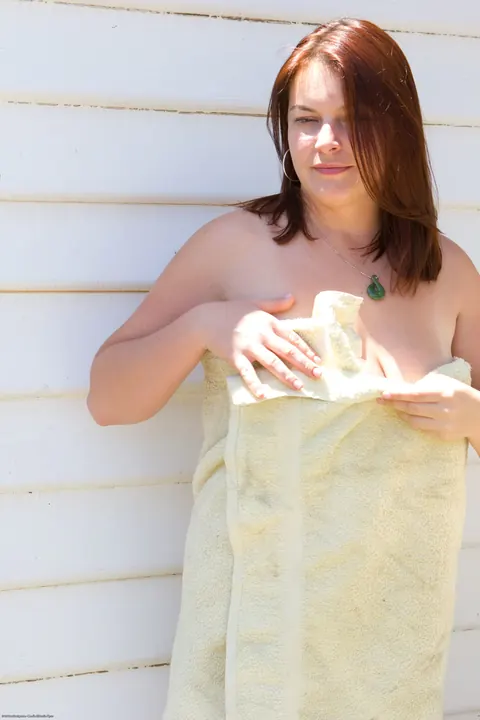 BBW Brunette Undresses and Spreads Her Hairy Pussy Outdoors – photo 1 of 20