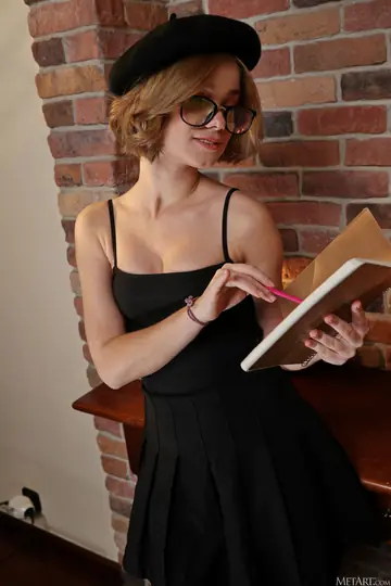 Alice Nekrasova – Redhead in Glasses Strips and Spreads Her Hairy Pussy