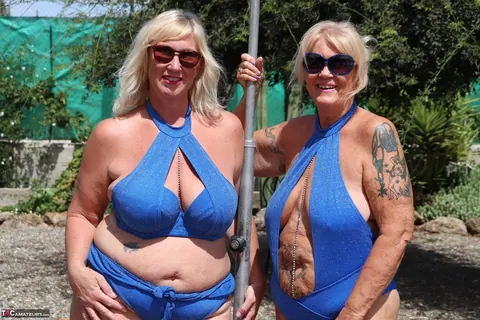 Two Blonde BBW MILFs with Big Tits Eat Pussy Outdoors – photo 3 of 16