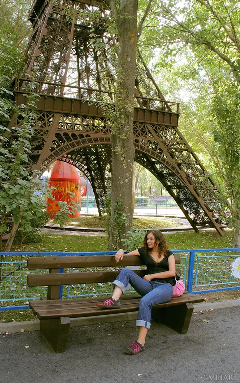 Spanish PAWG Strips Out of Her Jeans Outdoors – photo 2 of 21
