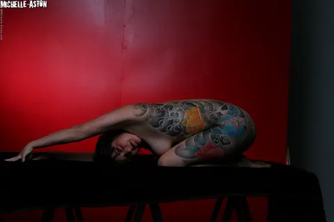 Michelle Aston: Thick Brunette MILF Poses Nude Showing Her Big Ass and Tattoos – photo 4 of 15