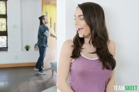 Aaliyah Hadid: Tall Latina Redhead Takes a Creampie in Her Pussy – photo 2 of 20