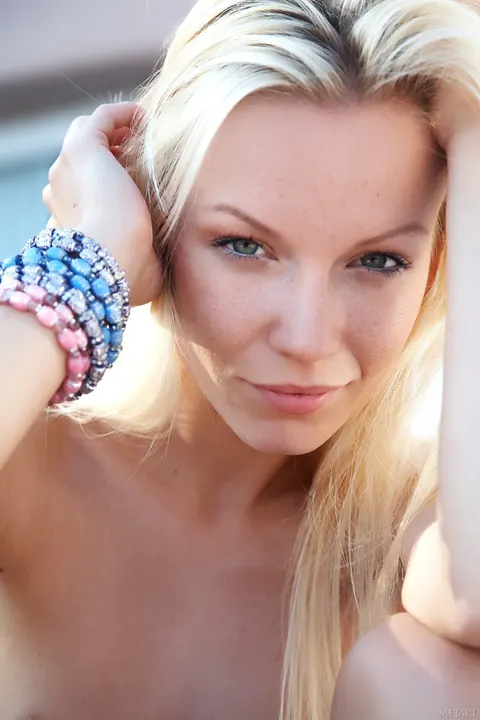 Sylvie Sinner: Blonde with Small Natural Tits Arches Back and Cups Her Breasts – photo 8 of 21