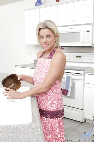 Payton Hall – Thick Mature Blonde with Big Tits Masturbates in the Kitchen and Bathroom