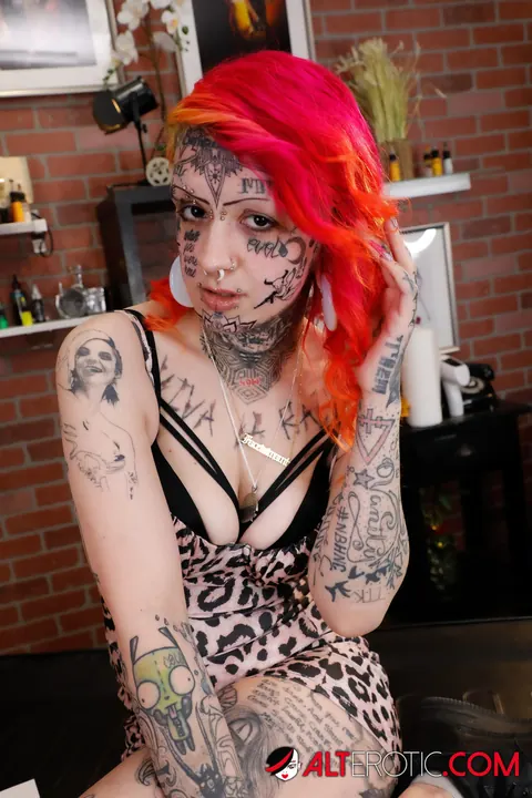 Redhead Lifts Her Skirt and Spreads Her Shaved Pussy – photo 16 of 16
