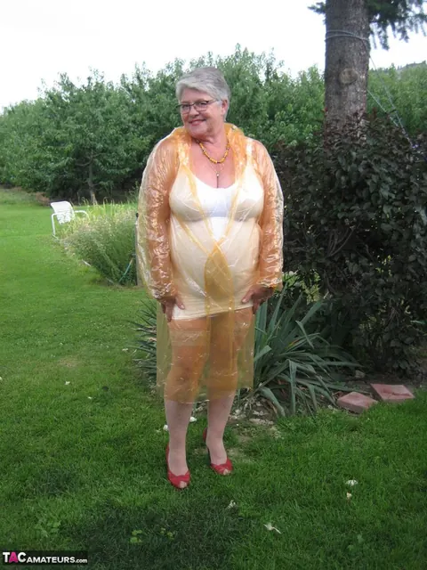 BBW in Stockings Strips Outdoors Showing Her Saggy Tits – photo 10 of 20