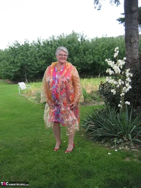 BBW in Stockings Strips Outdoors Showing Her Saggy Tits – photo 1 of 20