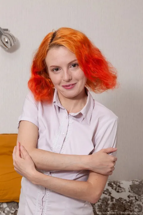 Eva Strawberry: Petite Redhead Shows Her Hairy Armpits and Pussy – photo 2 of 21