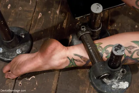 Rain DeGrey: Thick Blonde MILF Grinds Sybian in Bondage with Mouth Spreader – photo 5 of 16