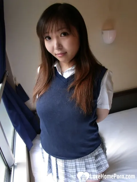 Haruka Ohsawa: Petite Asian Brunette Spreads Her Legs in Panties and Socks – photo 11 of 21
