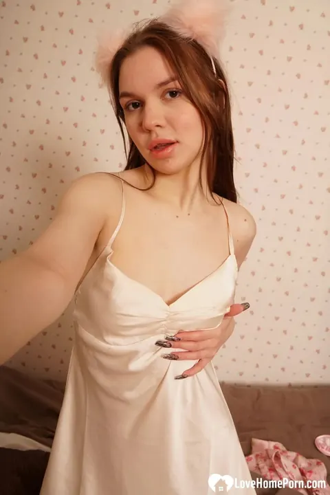 Redhead Strips Out of Her Dress for a Mirror Selfie – photo 6 of 20