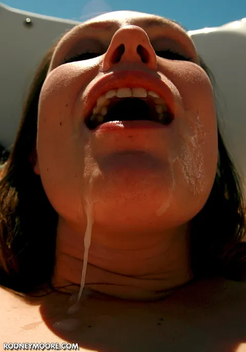 Rucca Page: Chubby Brunette Gives a Blowjob and Handjob on a Boat – photo 16 of 20