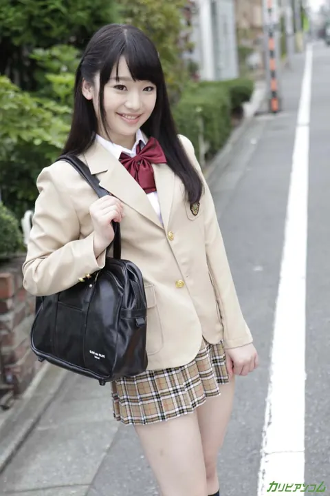 Yuna Himekawa: Petite Asian Brunette in a Skirt Gets Licked and Fucked – photo 1 of 20