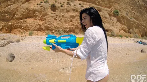 Inna Sirina: Busty MILFs in Bikinis Finger and Lick Each Other on the Beach – photo 4 of 20