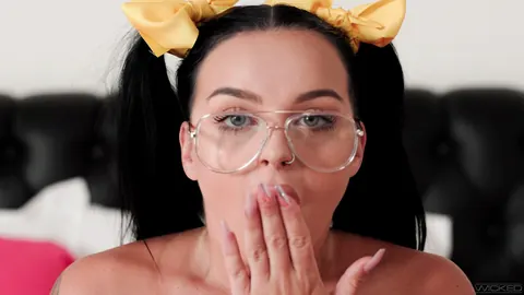 Payton Preslee: Busty Brunette in Glasses Squirts Before Doggy Fuck – photo 4 of 15