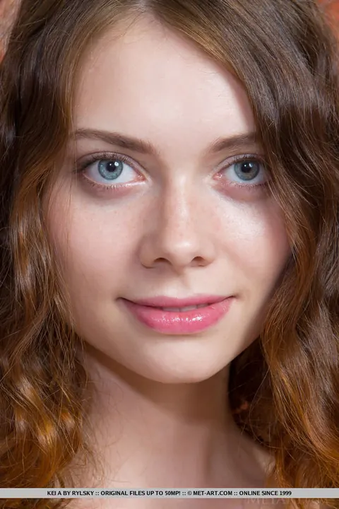 Kei A: Brunette Spreads Her Shaved Pussy Wide in Close-Up – photo 16 of 18