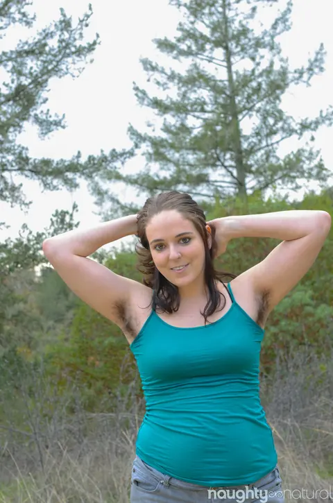 Harley Hex: BBW Strips Outdoors and Spreads Her Hairy Pussy – photo 2 of 21
