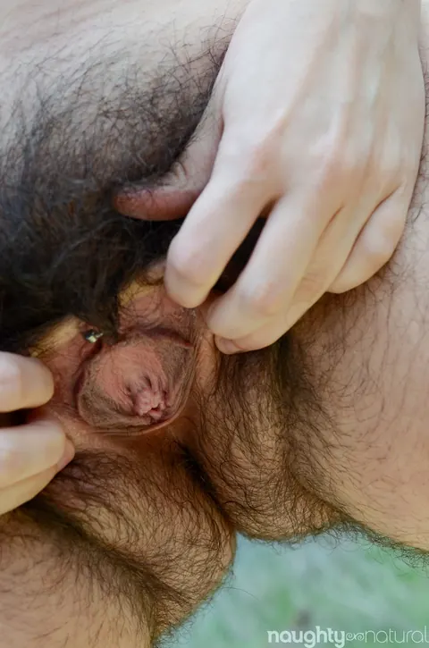 Harley Hex: BBW Strips Outdoors and Spreads Her Hairy Pussy – photo 16 of 21