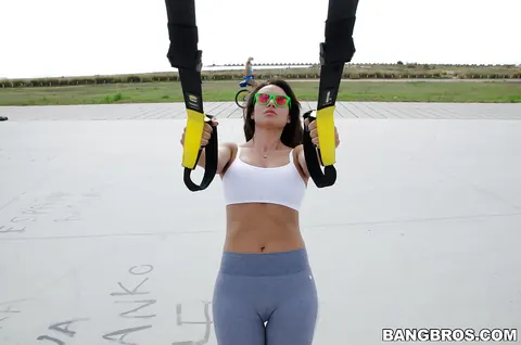 Franceska Jaimes: Outdoors Thick European MILF in Glasses Spreads Her Big Ass – photo 3 of 16
