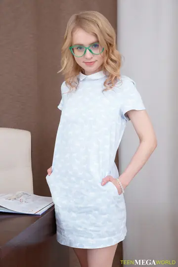 Blonde in Glasses Gives a Blowjob and Takes a Facial in the Office