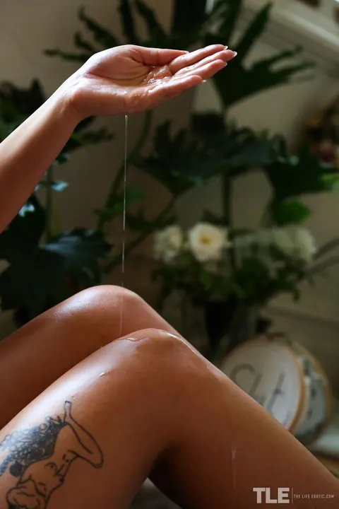 Busty Tattooed Babe Oils Her Feet Before Dildo Masturbation and Bondage – photo 7 of 16