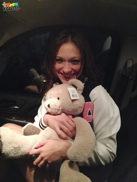 Callie Calypso: Brunette Poses Nude in a Car for Selfies – photo 14 of 18