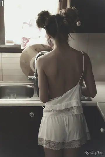 Brunette PAWG Masturbates with a Dildo in the Kitchen